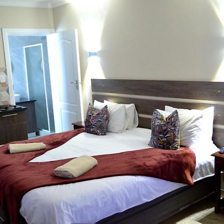Blue Sea Guest House East London Dış mekan fotoğraf