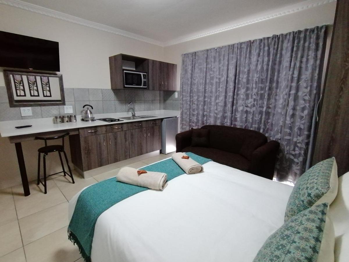 Blue Sea Guest House East London Dış mekan fotoğraf