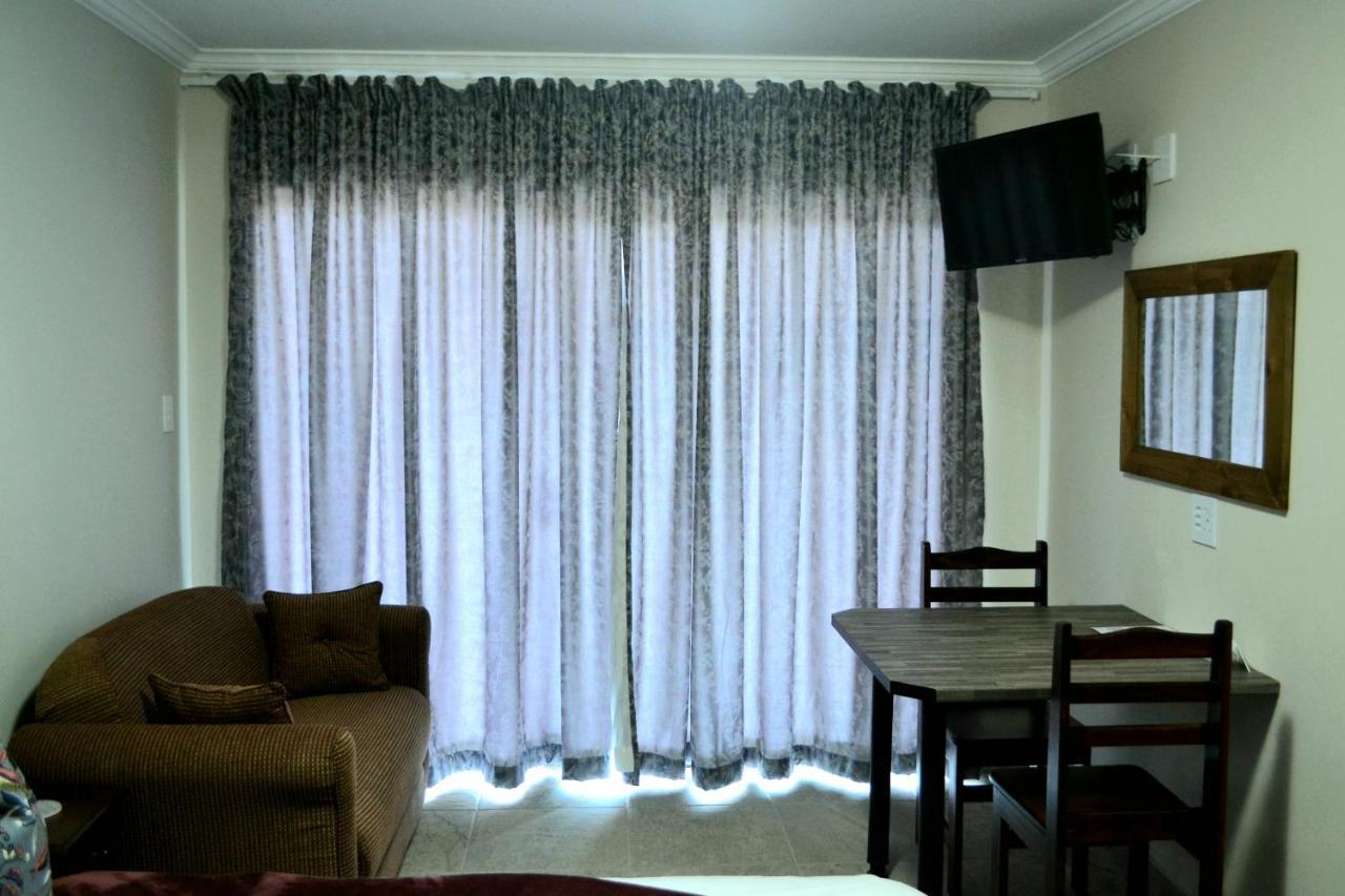 Blue Sea Guest House East London Oda fotoğraf